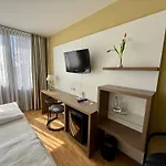 ARVENA Messe Hotel