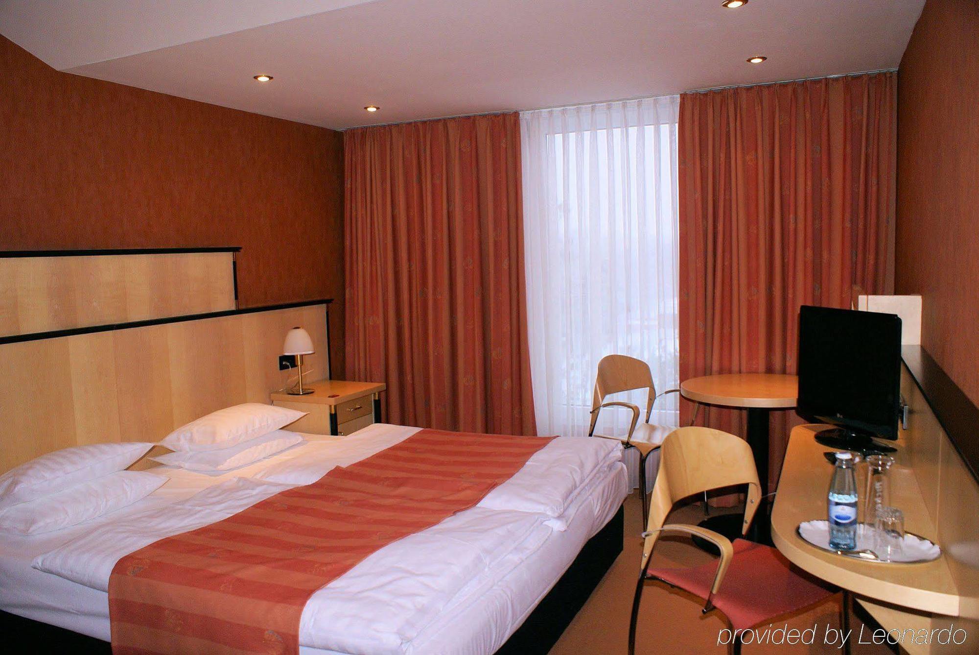 Hotel Arvena Messe 3*